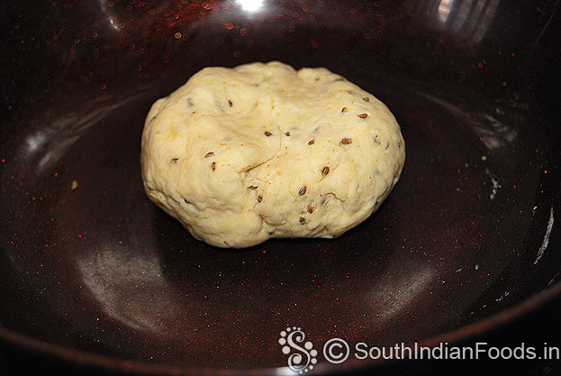 Dough is ready, cover it leave it for 10 min